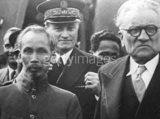 ho-chi-minh-and marius mouter 1946